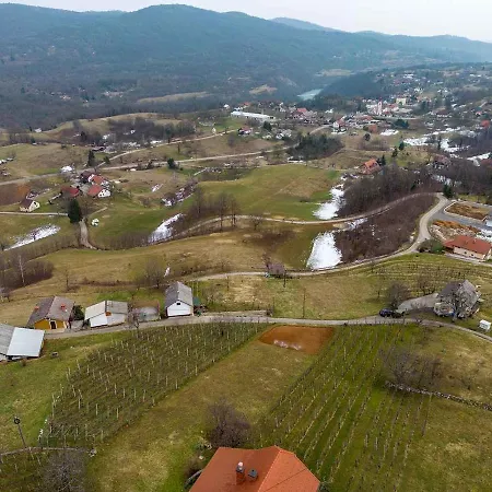 Сasa de vacaciones In - Dolenjska & Bela Krajina Unter- & Weisskrain 44970 *