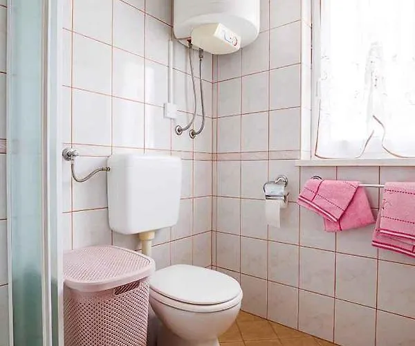 In - Dolenjska & Bela Krajina Unter- & Weisskrain 44970 Дом отдыха